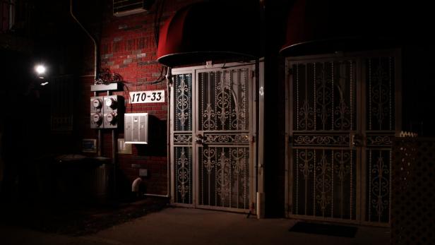 dapdThis is residence of Quazi Mohammed Rezwanul Ahsan Nafis, the alleged Federal Reserve plot suspect who was arrested after attempting to blow up a fake car bomb outside the Federal Reserve building in Manhattan, on Wednesday, Oct. 17, 2012 in New York. Möchtegern-Terrorist fiel auf FBI herein