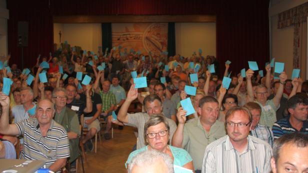 Pfarrsaal war bis auf den letzten Platz gefüllt