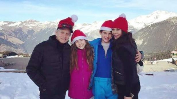 Douglas &amp; Zeta-jones mit ihren Kindern
