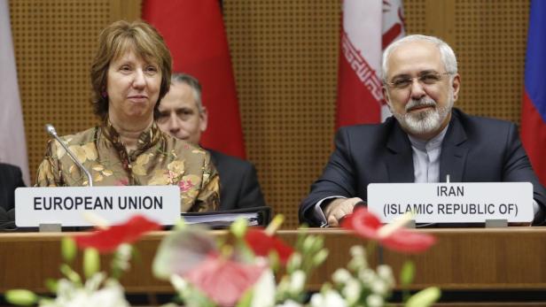 Catherine Ashton und Mohammad Javad Zarif bei einem Treffen.