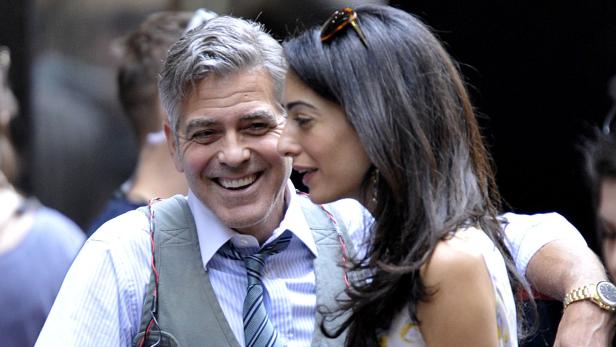 George Clooney plauderte schon vor einigen Wochen offen über sein Eheleben und erzählt, wie seine Hochzeit vieles für ihn verändert hat. Der 54-jährige Hollywoodstar, der im vergangenen September die Anwältin Amal Alamuddin geheiratet hat, findet, dass das Eheleben vor allem Einfluss auf sein Äußeres hat.