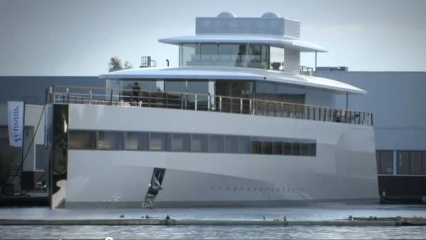 Steve Jobs Yacht sticht in See