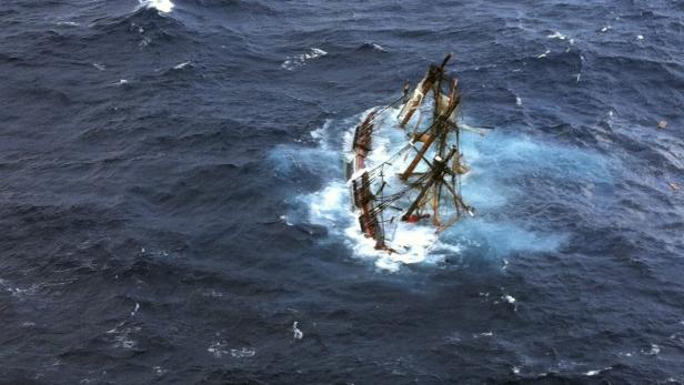 Filmschiff "Bounty" im Sturm gesunken