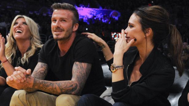 Beckhams und andere Stars beim Basketball