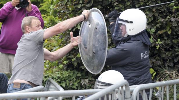 Belgien: Protest gegen Dutroux-Komplizin