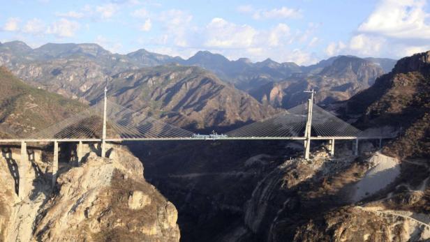Die höchste Hängebrücke der Welt