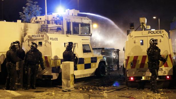 Erneut Zusammenstöße in Belfast
