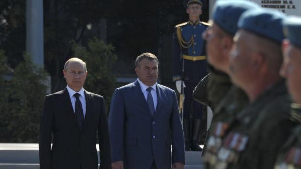 Putin feuert seinen Militär-Minister