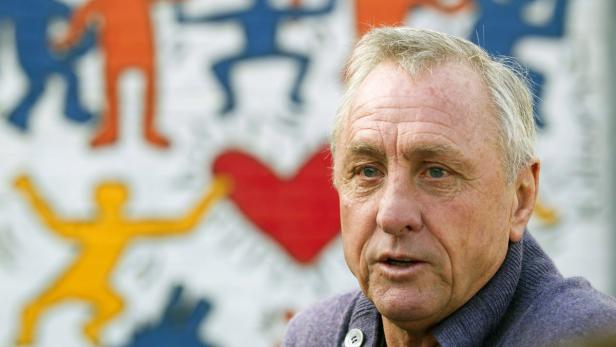 Cruyff gibt das Traineramt ab