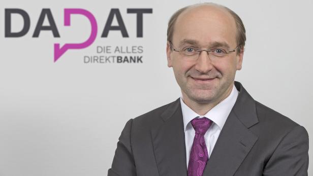 Ernst Huber, Mastermind der Dadat-Bank
