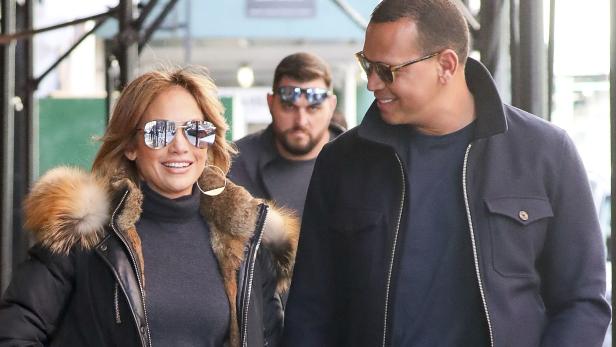 Verliebt: Jennifer Lopez & A-Rod zeigen sich als Paar