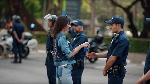 Proteste: Pepsi stoppt peinliche Werbung mit Jenner