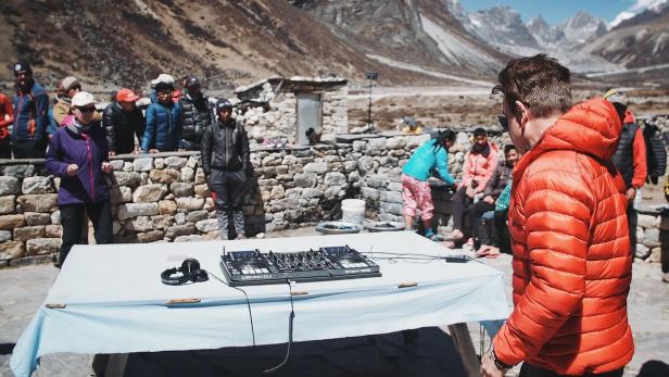 DJ Paul Oakenfold am Mount Everest