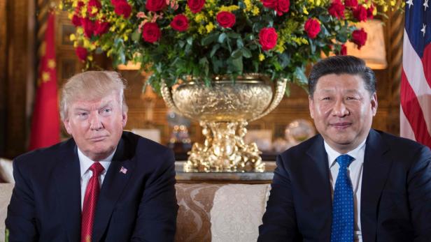Donald Trump (li.) mit Chinas Präsident Xi Jinping