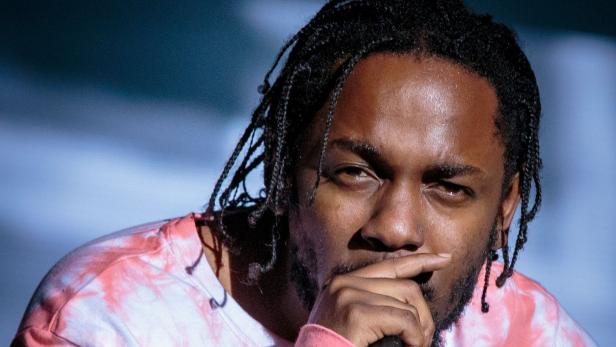 Kendrick Lamar: In päpstliche Gewänder gehüllt