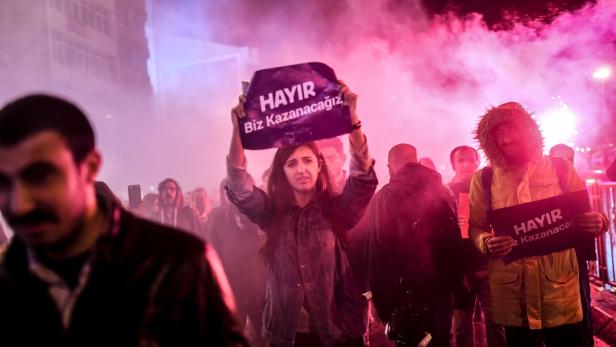 Istanbul: Demonstrieren im Ausnahmezustand