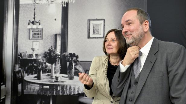 Das Freud Museum wird saniert: Direktorin Monika Pessler mit Kulturminister Thomas Drozda