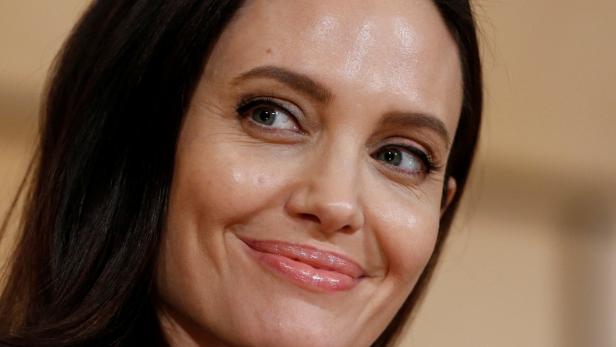 Mit einer obskuren Methode soll Angelina Jolie zugenommen haben.