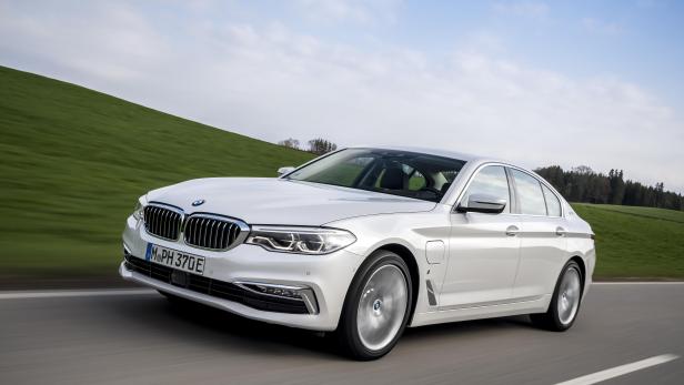 BMW 530e iPerformance: Bayerischer Stromanbieter