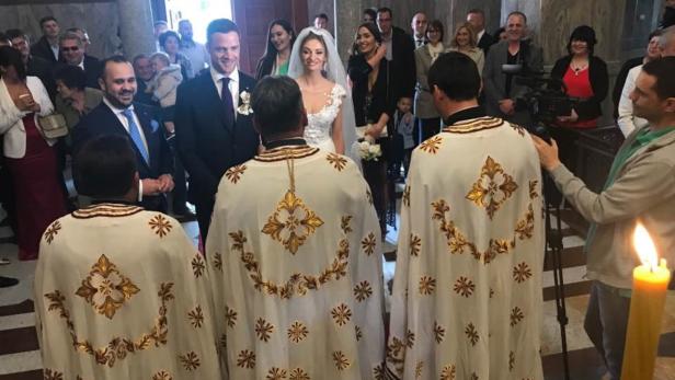 Wiens Vizebürgermeister Johann Gudenus hat seine langjährige Freundin Tajana Tajcic geheiratet.
