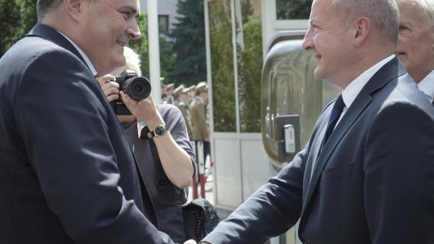 Verteidigungsminister Hans Peter Doskozil und Amtskollege Istvan Simicsko in Budapest