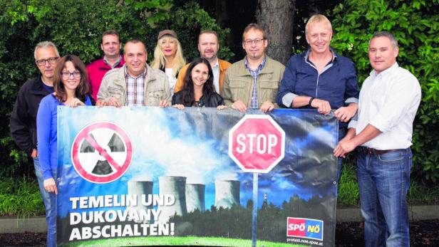Protestaktion in Gmünd: Sozialdemokraten wollen Tschechiens Atom-Pläne stoppen.