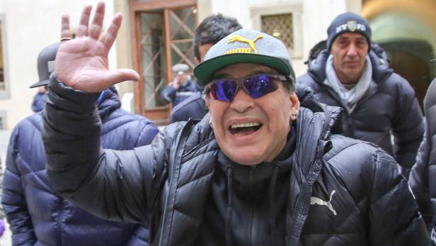Diego Maradona coacht wieder