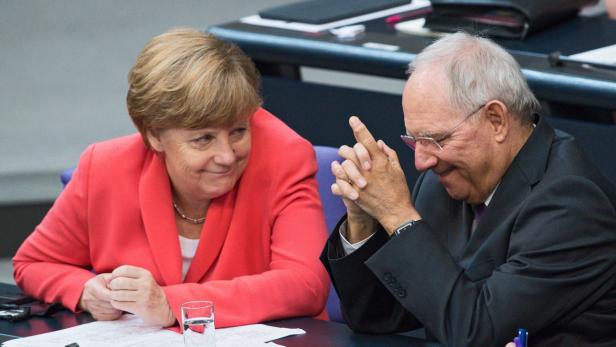 Positives Zeugnis für Merkel und Schäuble