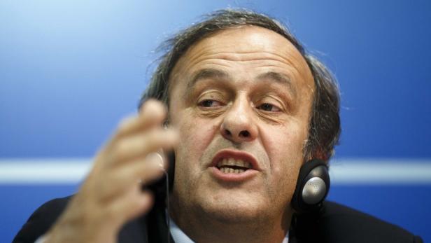 UEFA President Michel Platini attends a news conference after the first UEFA Executive Committee reunion of the year, at the UEFA headquarters in Nyon January 25, 2013. REUTERS/Valentin Flauraud (SWITZERLAND - Tags: SPORT SOCCER)