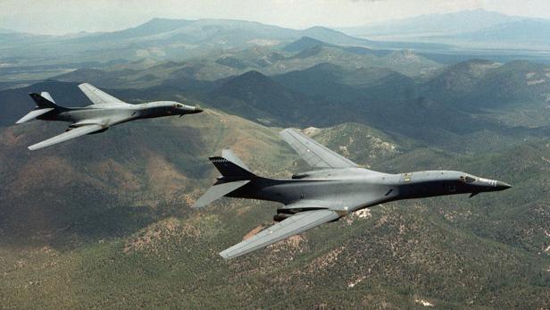 Zwei B-1B Bomber in den USA.