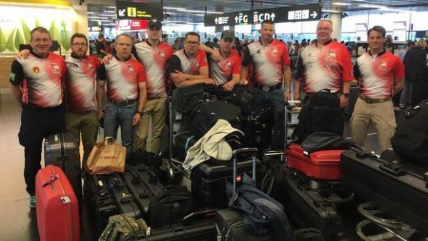 Waffen im Gepäck: Sportschützen Ausreise verweigert