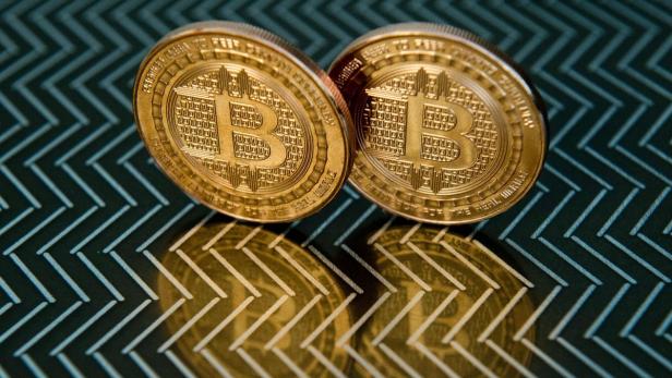 Kryptowährung Bitcoin steuert auf 3.000-Dollar-Marke zu