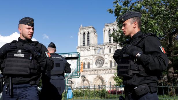 Terror in Paris: Angreifer drehte IS-Bekennervideo