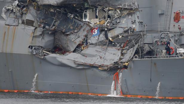 Der schwer beschädigte Zerstörer USS Fitzgerald.