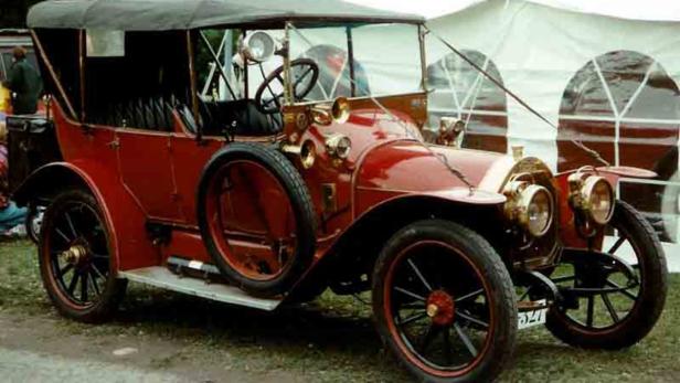 Peugeot 127, Baujahr 1910. Begründer der Auto-Dynastie: Armand Peugeot.