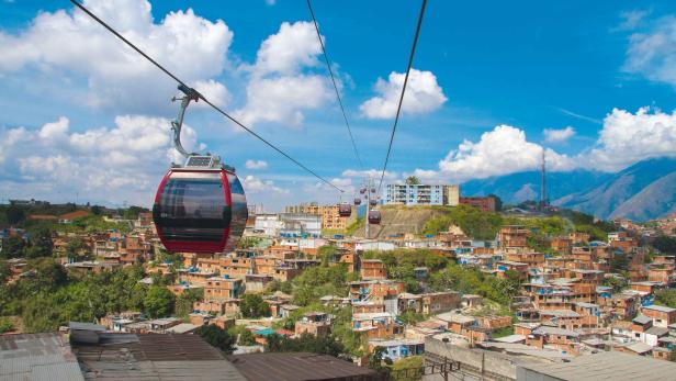 Doppelmayr baut Stadtseilbahn für Bogota
