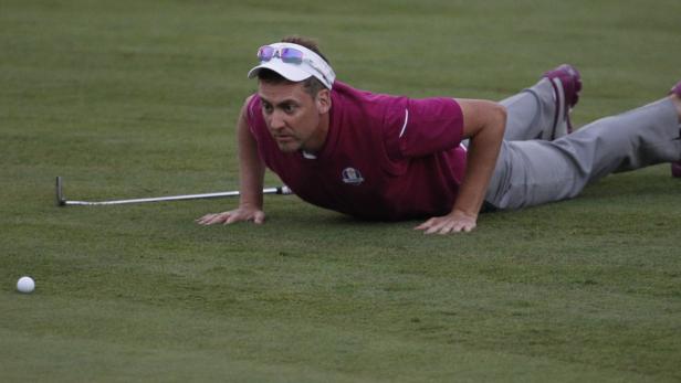 Da legt&#039;s di nieder: Ian Poulter bei seiner Ryder-Cup-Show 2012. Er verlor keine Partie.