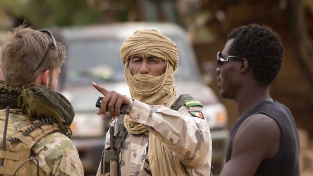 Kooperation: Malis Armee erhält Hilfe und Rat von EU und UN.