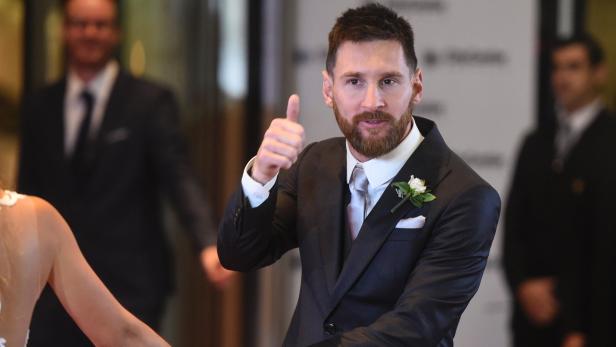 Lionel Messi ließ seiner Hochzeit die Vertragsverlängerung folgen.
