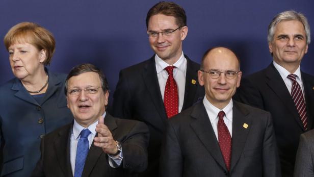 Angela Merkel, Jose Manuel Barroso, Fredrik Reinfeldt, Enrico Letta und Werner Faymann am Donnerstag in Brüssel.