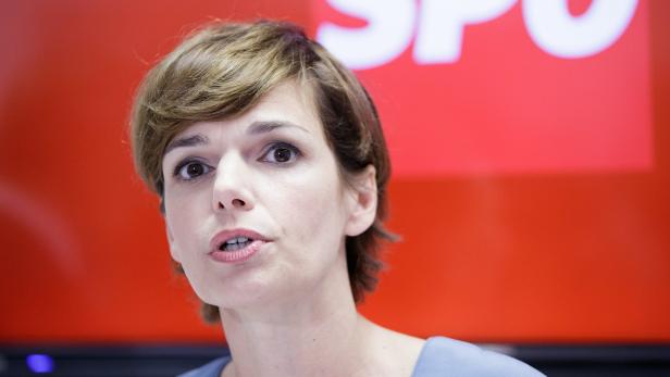 Die SPÖ will die sympathische Medizinerin Pamela Rendi-Wagner nicht mehr missen.