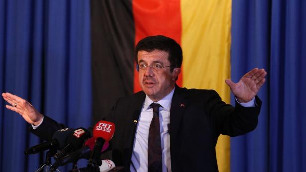 Der türkische Wirtschaftsminister Nihat Zeybekci bei einem Auftritt im März in Köln