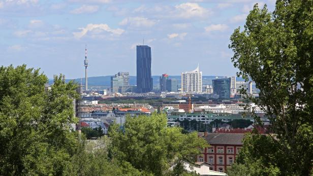 In Wien wechselten drei Hochhäuser, unter anderem der DC Tower, den Besitzer