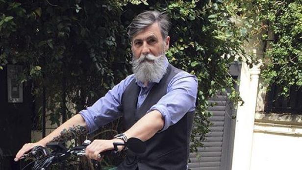 60-Jähriger mit grauem Bart startet als Model durch