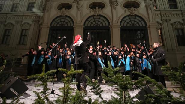 Die Longfield Gospel Singers vor dem Belvedere