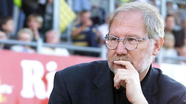 Ried-Coach Alfred Tatar
Ried Trainer KRONJÄGER u.… Kronjäger genoss den Ruf eines Fußballphilosophen.