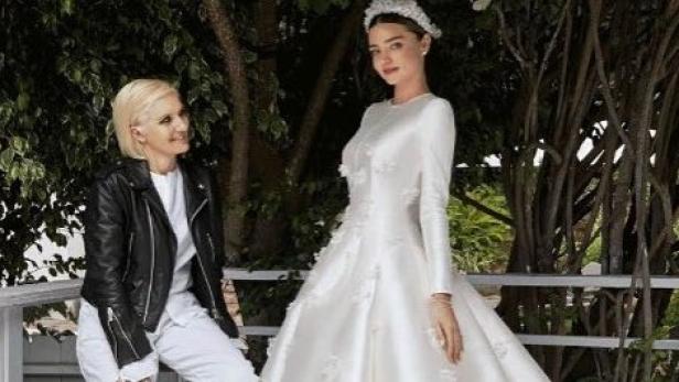 Dior Miranda Kerr Zeigt Erstmals Ihr Brautkleid Kurier At