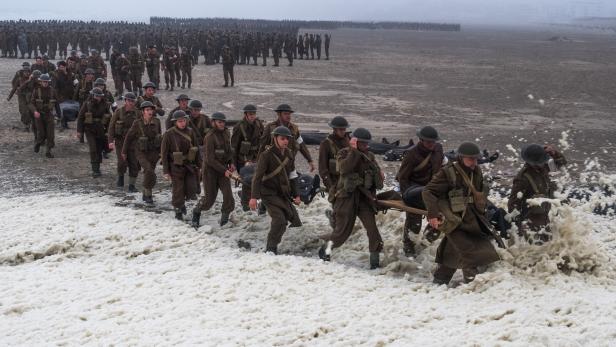 Eingekesselte Soldaten am Strand von Dünkirchen: Christopher Nolans „Dunkirk“
