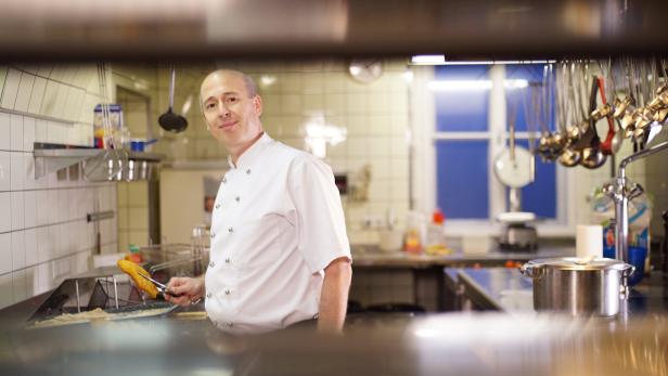 Daniel Hickel bei seiner Leidenschaft: Kochen