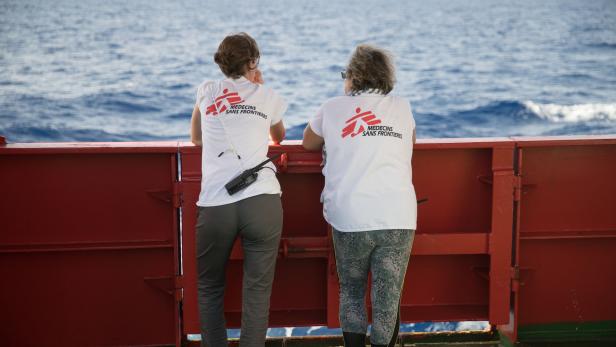Retter im Mittelmeer: Der KURIER begleitet das Rettungsschiff &quot;Vos Prudence&quot;.